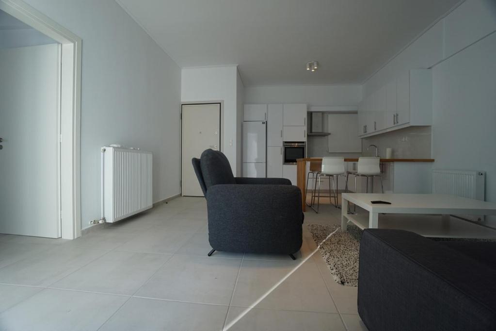 For 4 Ppl In N. Smirni Daire Atina